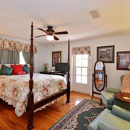 Sabal Palm House Bed And Breakfast Lake Worth Beach Oda fotoğraf